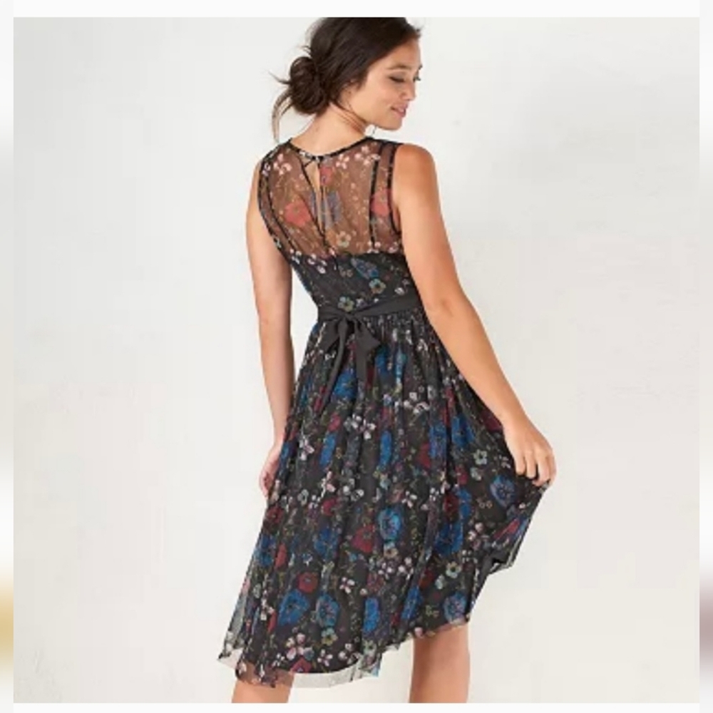 Lauren Conrad Women's Disney Dress from the Snow White Collection Size 6 - Picture 2 of 7